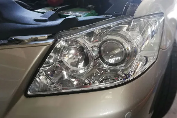 Plastic headlights